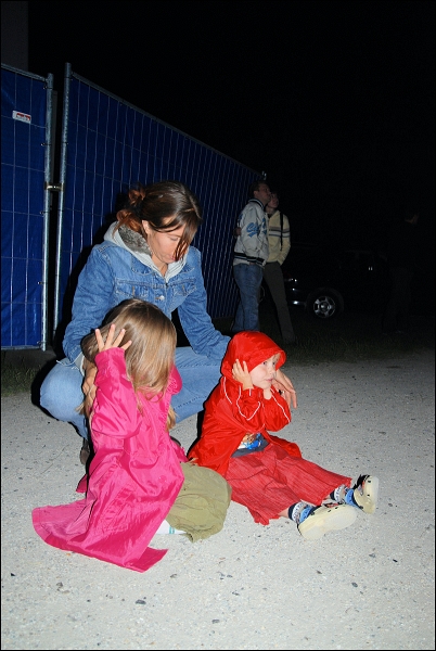 ballon9.jpg - Verzot op vuurwerk kijken... maar die knallen mogen ze achterwege laten...